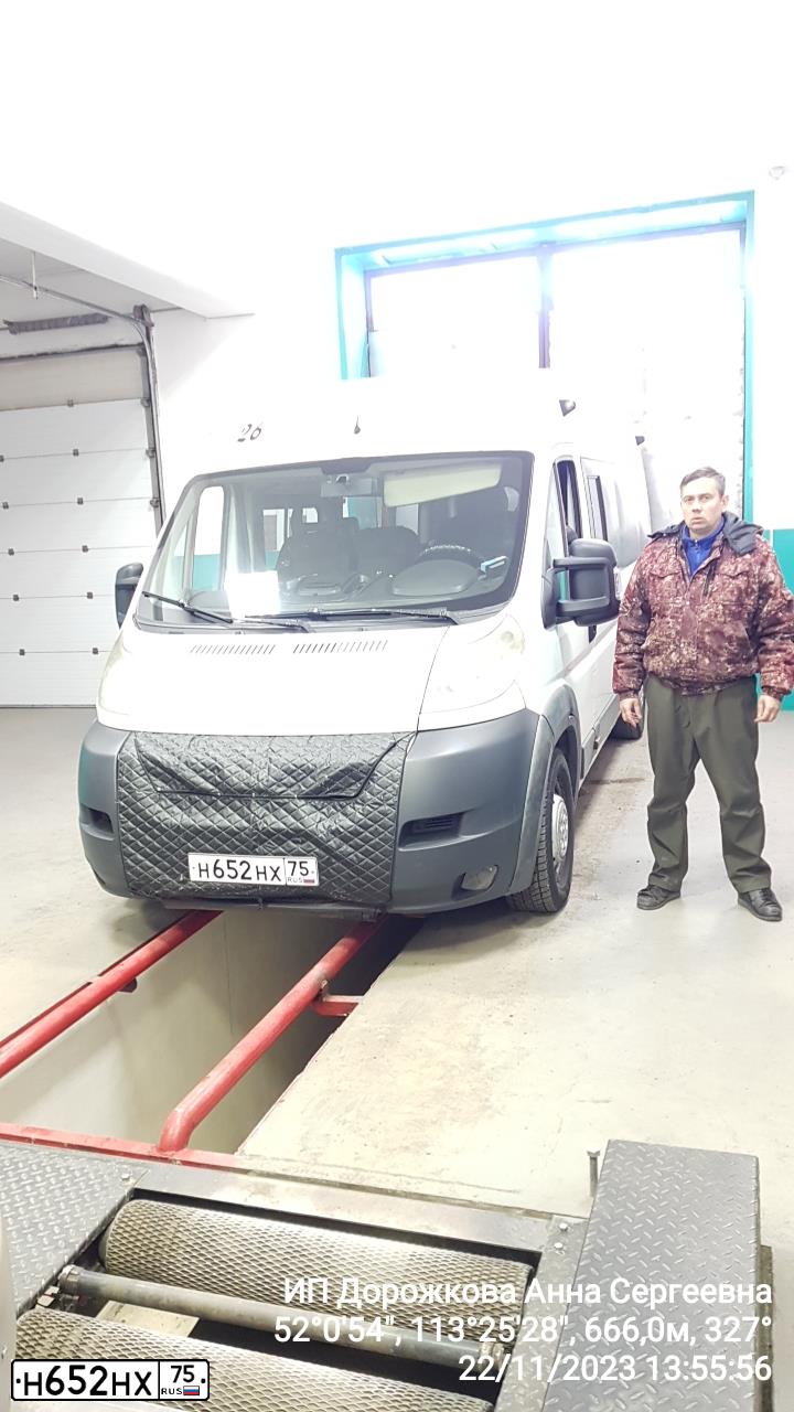 Фото автомобиля PEUGEOT BOXER, 2012 — госномер Н652НХ75. Цвет: Белый