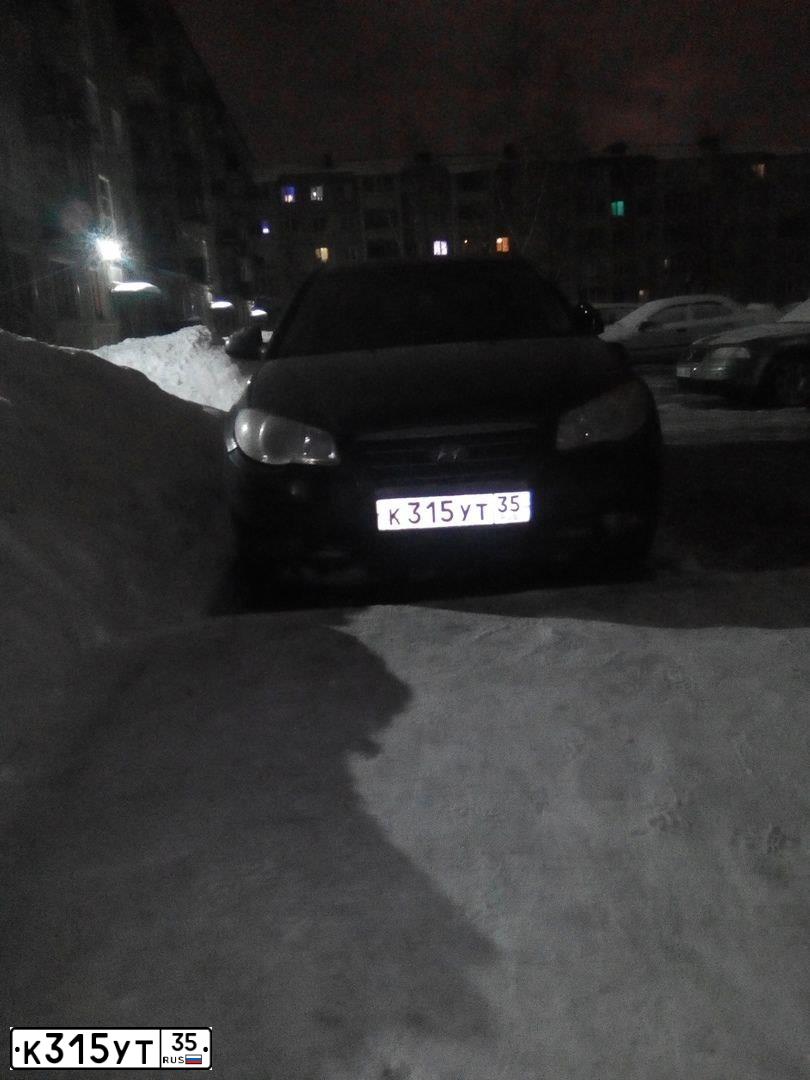 Фото автомобиля HYUNDAI ELANTRA, 2008 — госномер К315УТ35. Цвет: ЧЕРНЫЙ
