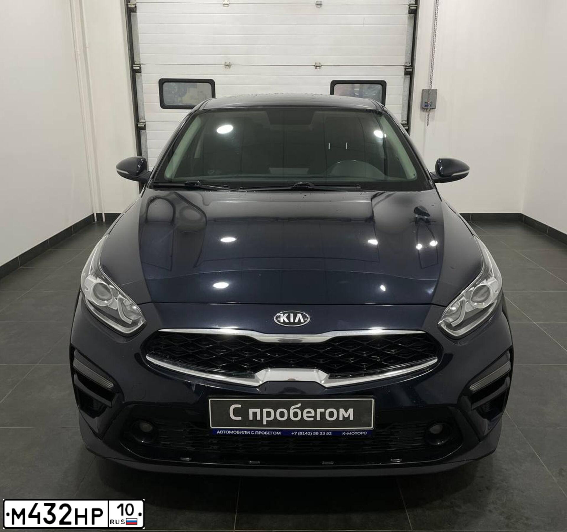 Фото автомобиля KIA RIO, 2016 — госномер М432НР10. Цвет: Белый