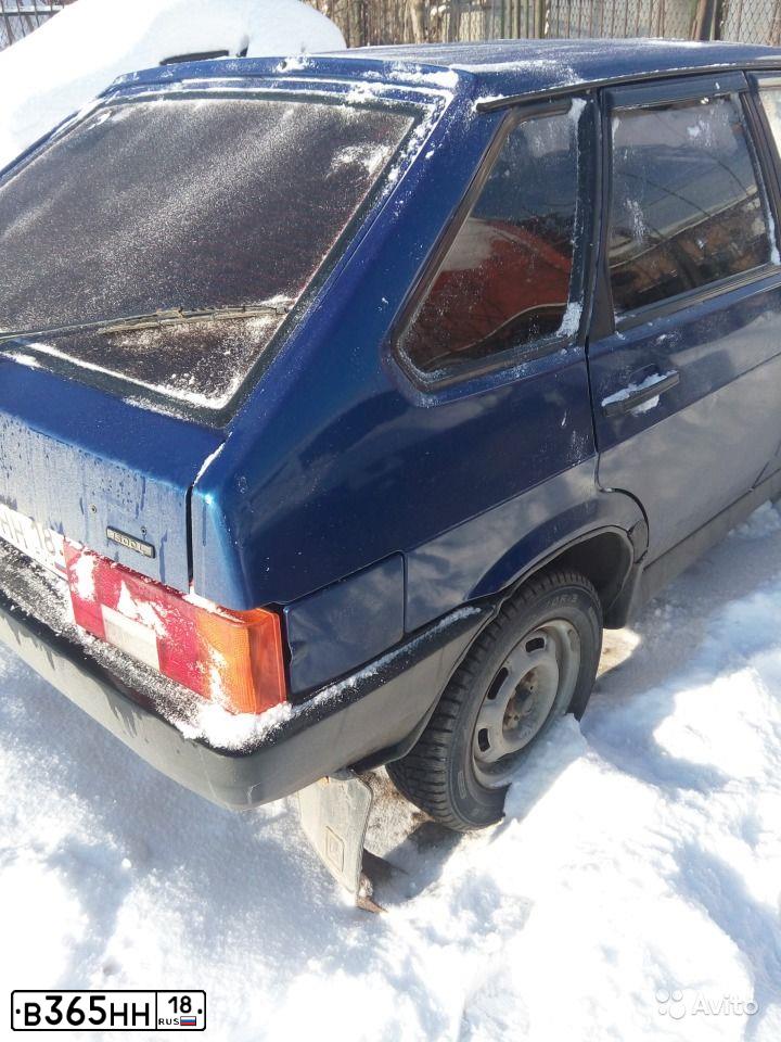 Фото автомобиля LADA 2109 SAMARA, 2001 — госномер В365НН18. Цвет: СЕРЕБРИСТО-ЯРКО-СИНИЙ