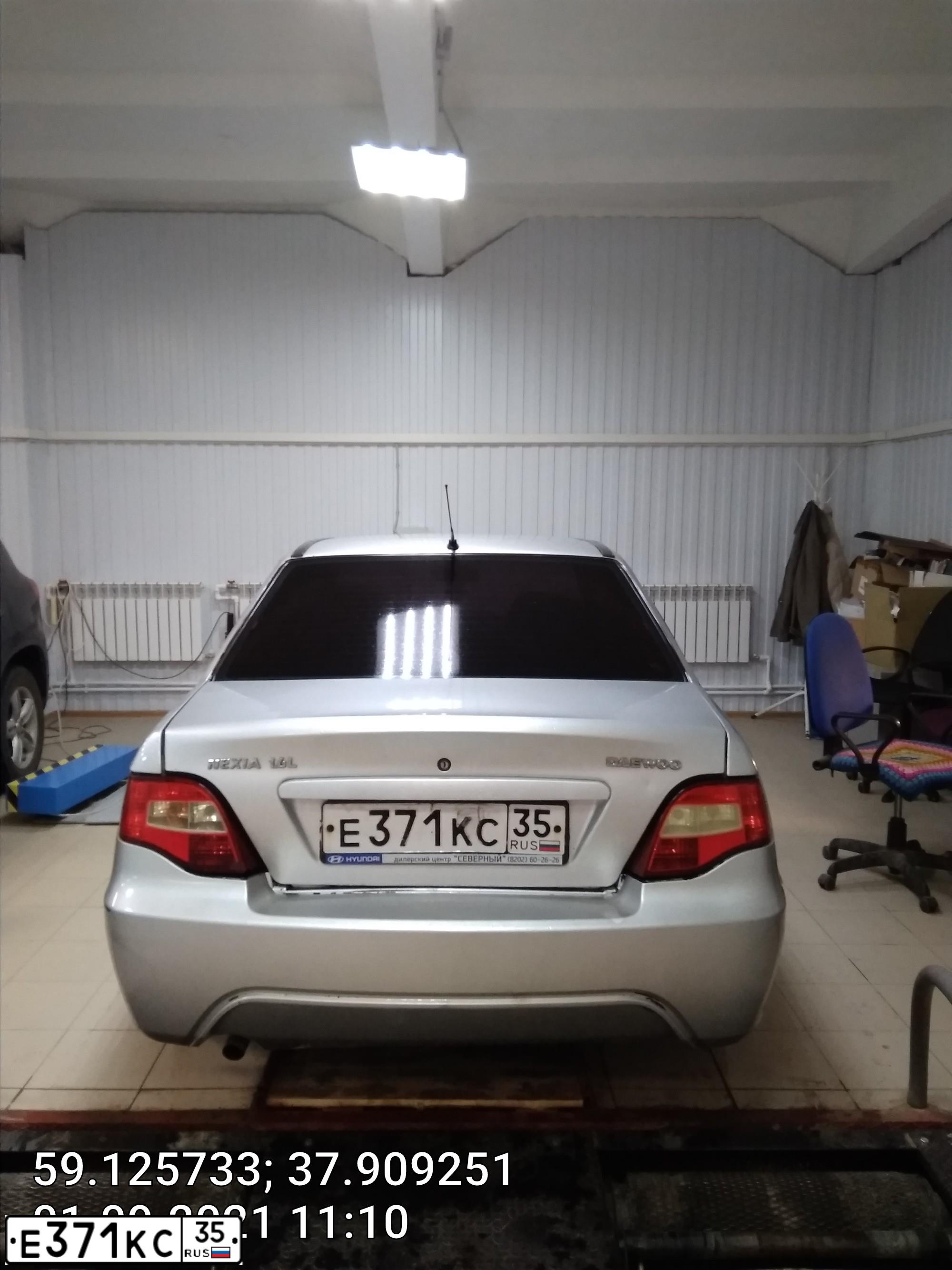 Фото автомобиля DAEWOO NEXIA, 2012 — госномер М253УХ35. Цвет: СЕРЕБРИСТЫЙ