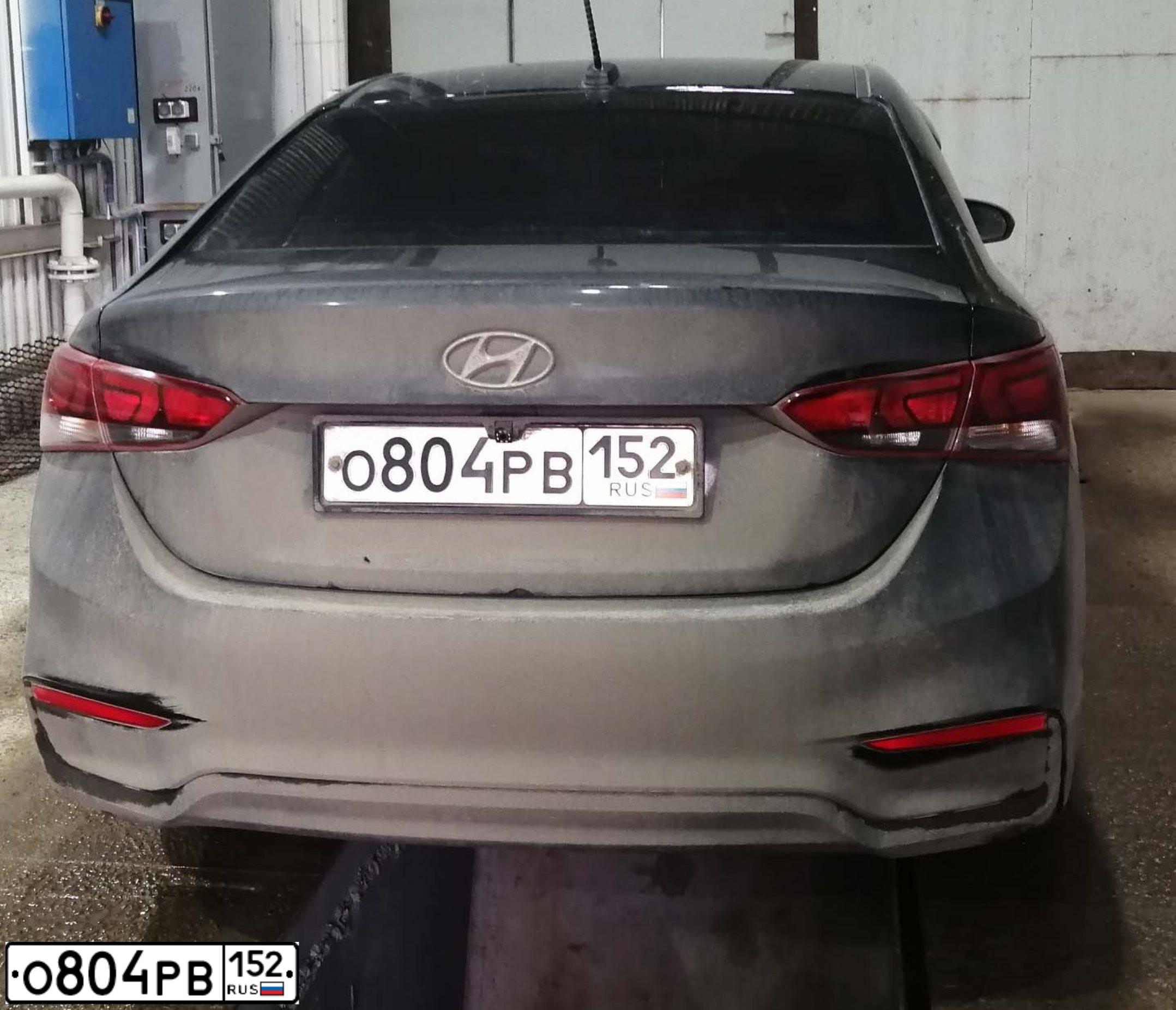 Фото автомобиля HYUNDAI SOLARIS, 2017 — госномер О804РВ152. Цвет: ЧЕРНЫЙ