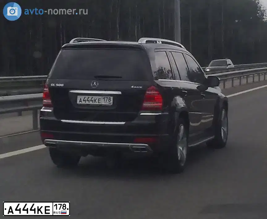Фото автомобиля MERCEDES GL-KLASSE, 2010 — госномер А444КЕ178. Цвет: ЧЕРНЫЙ