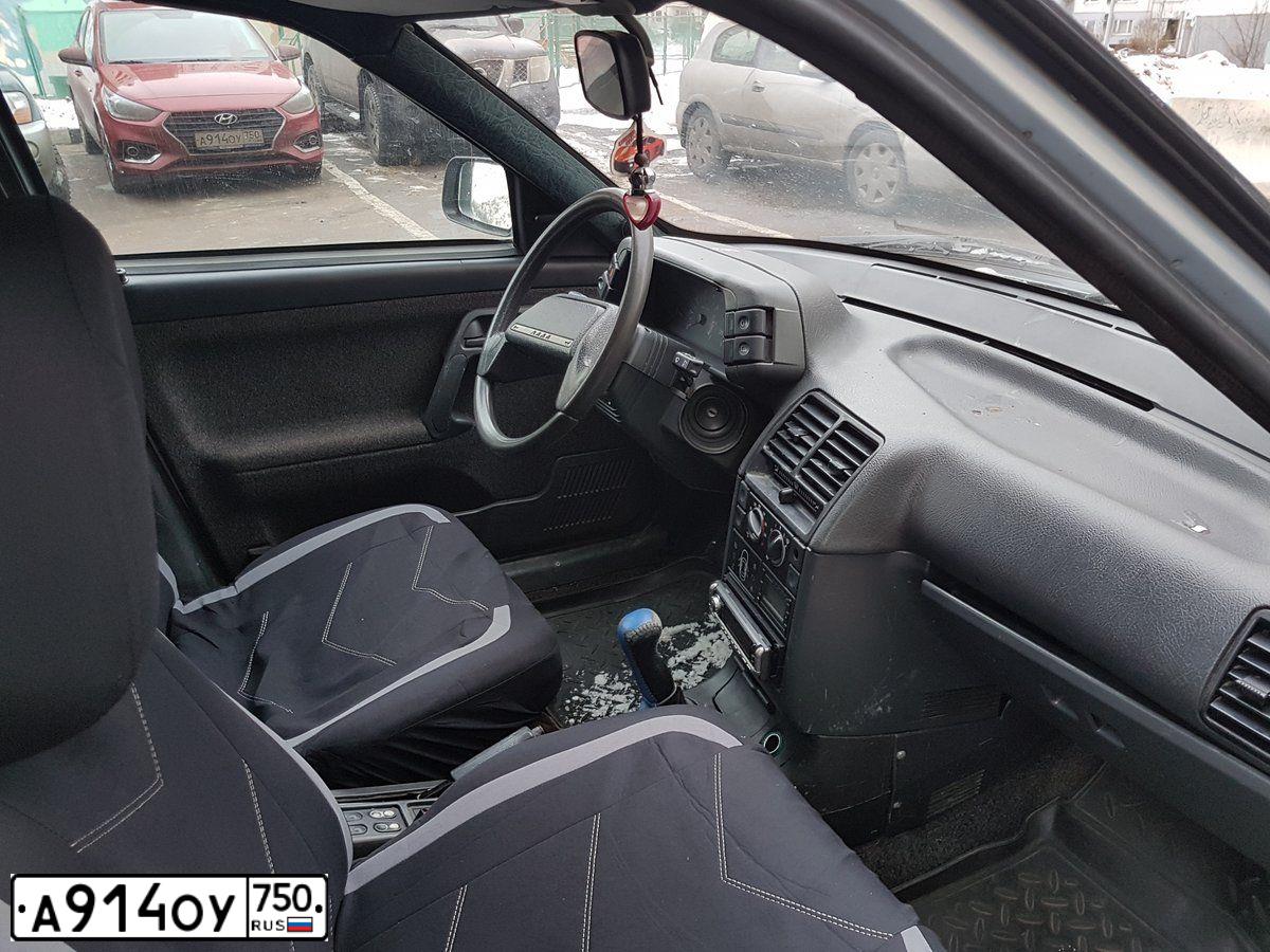 Фото автомобиля HYUNDAI SOLARIS, 2017 — госномер С149НА39. Цвет: КРАСНЫЙ