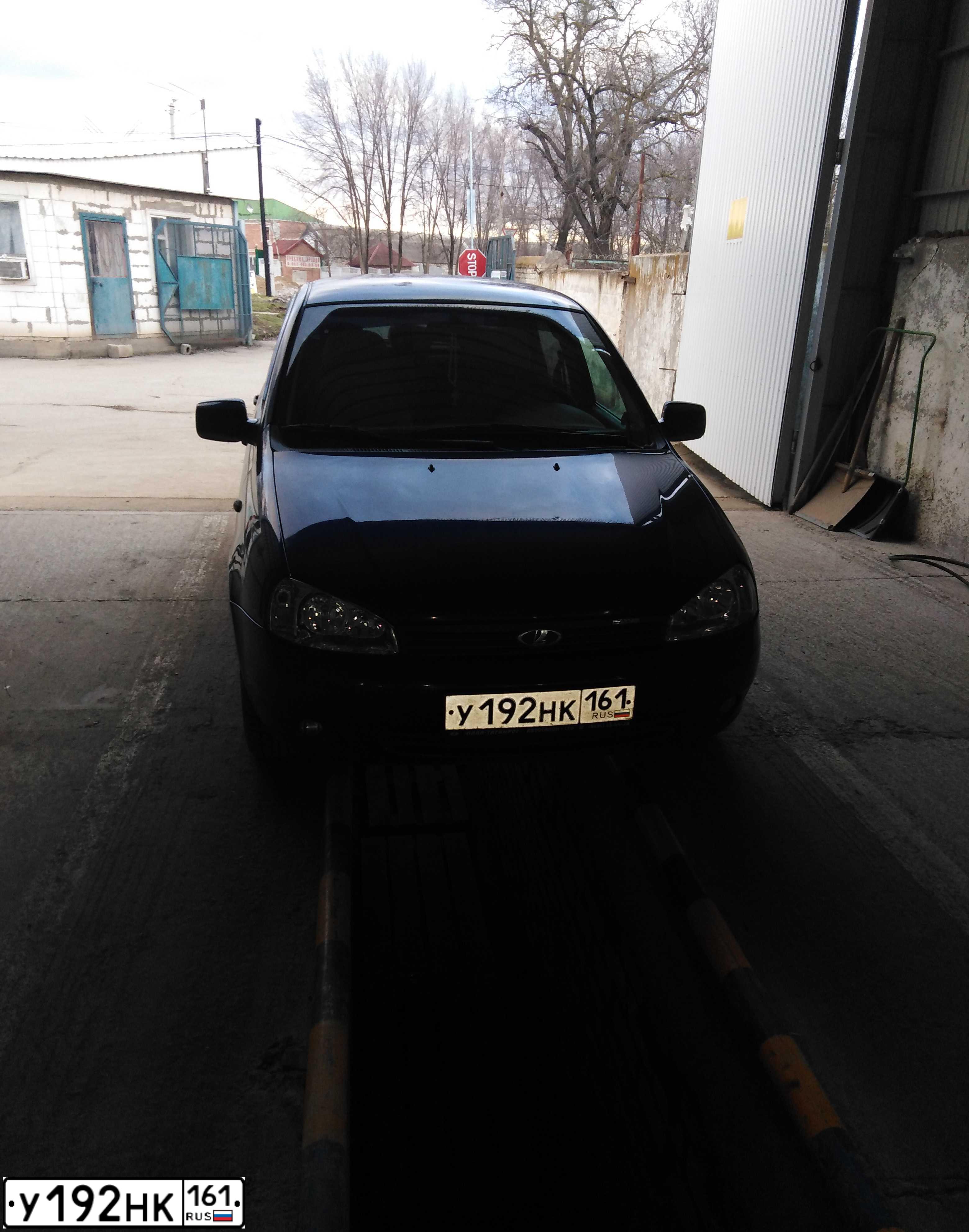 Фото автомобиля LADA KALINA, 2011 — госномер М588АТ126. Цвет: синий