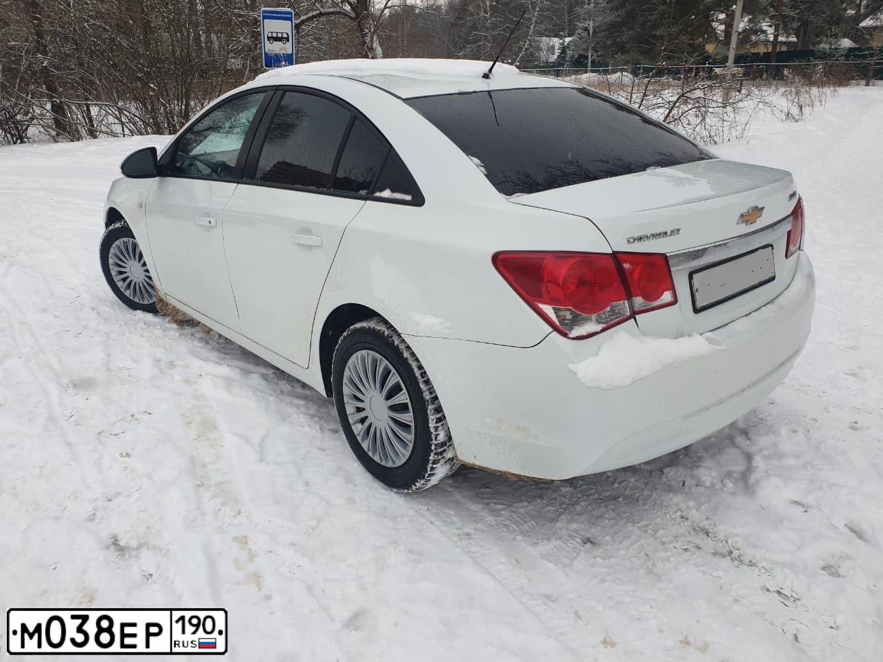 Фото автомобиля CHEVROLET CRUZE, 2013 — госномер К033ВЕ193. Цвет: Белый