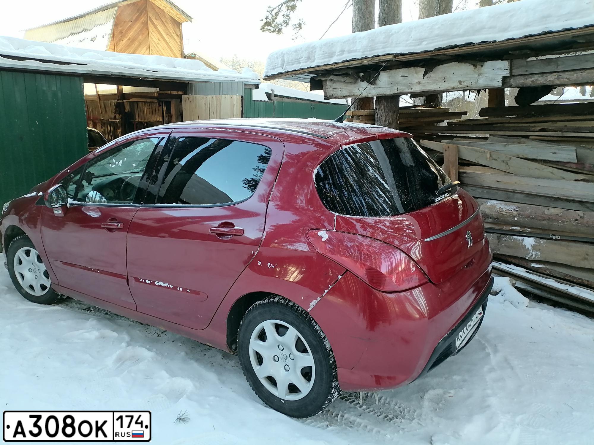 Фото автомобиля PEUGEOT 308, 2011 — госномер А308ОК174. Цвет: Красный
