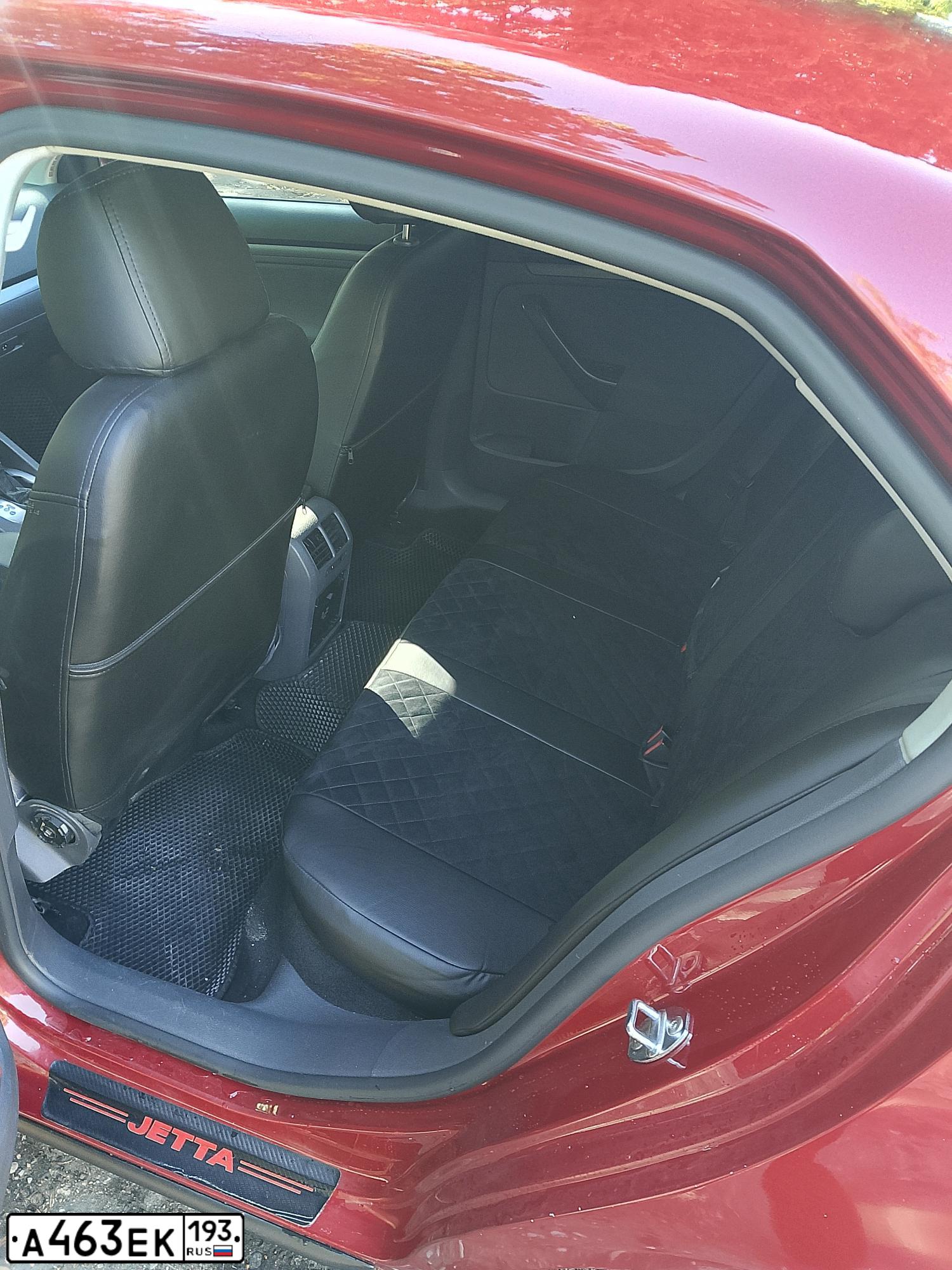 Фото автомобиля VOLKSWAGEN JETTA, 2008 — госномер А463ЕК193. Цвет: ВИШНЕВЫЙ