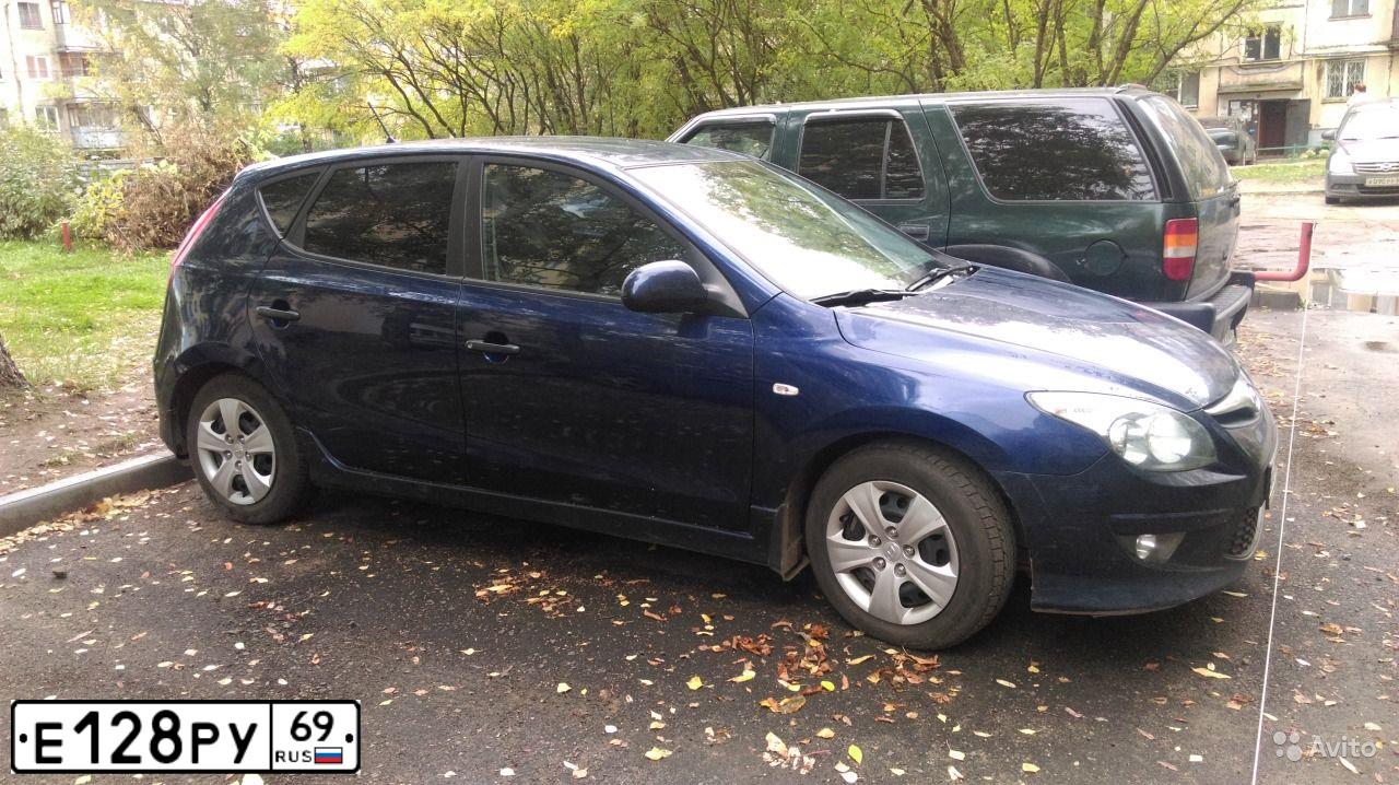 Фото автомобиля HYUNDAI I30, 2010 — госномер Е128РУ69. Цвет: СИНИЙ