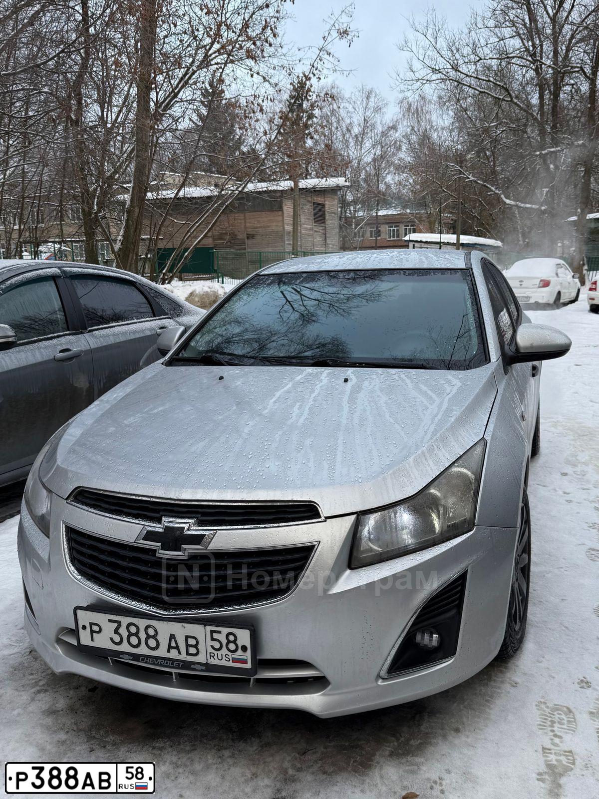 Фото автомобиля CHEVROLET CRUZE, 2011 — госномер Р388АВ58. Цвет: СЕРЕБРИСТЫЙ МЕТАЛЛИК