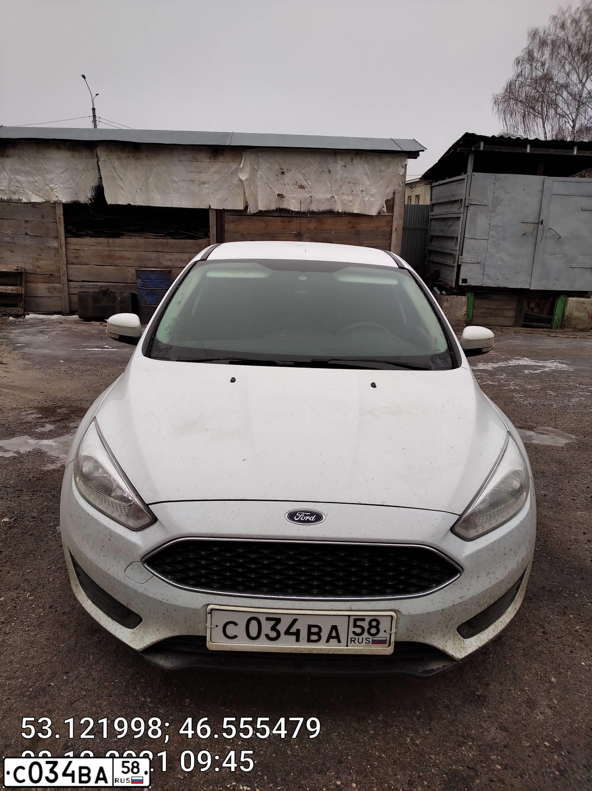 Фото автомобиля FORD FOCUS, 2016 — госномер С034ВА58. Цвет: Белый