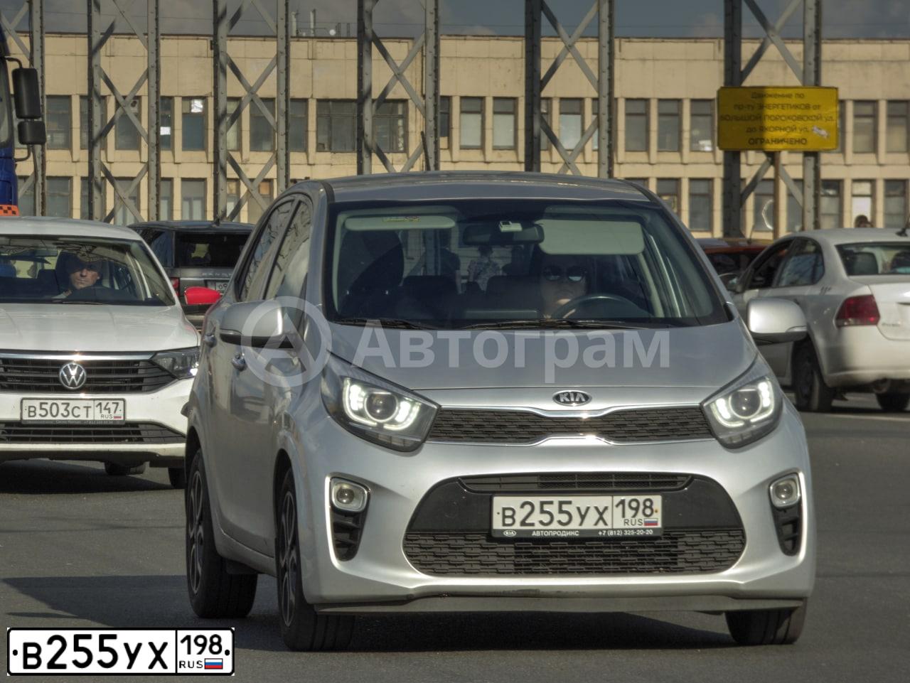 Фото автомобиля KIA PICANTO  MORNING, 2019 — госномер В255УХ198. Цвет: Серебристый