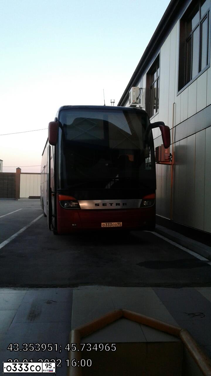 Фото автомобиля SETRA S 215, 1984 — госномер О333СО95. Цвет: КРАСНЫЙ МЕТАЛЛИК