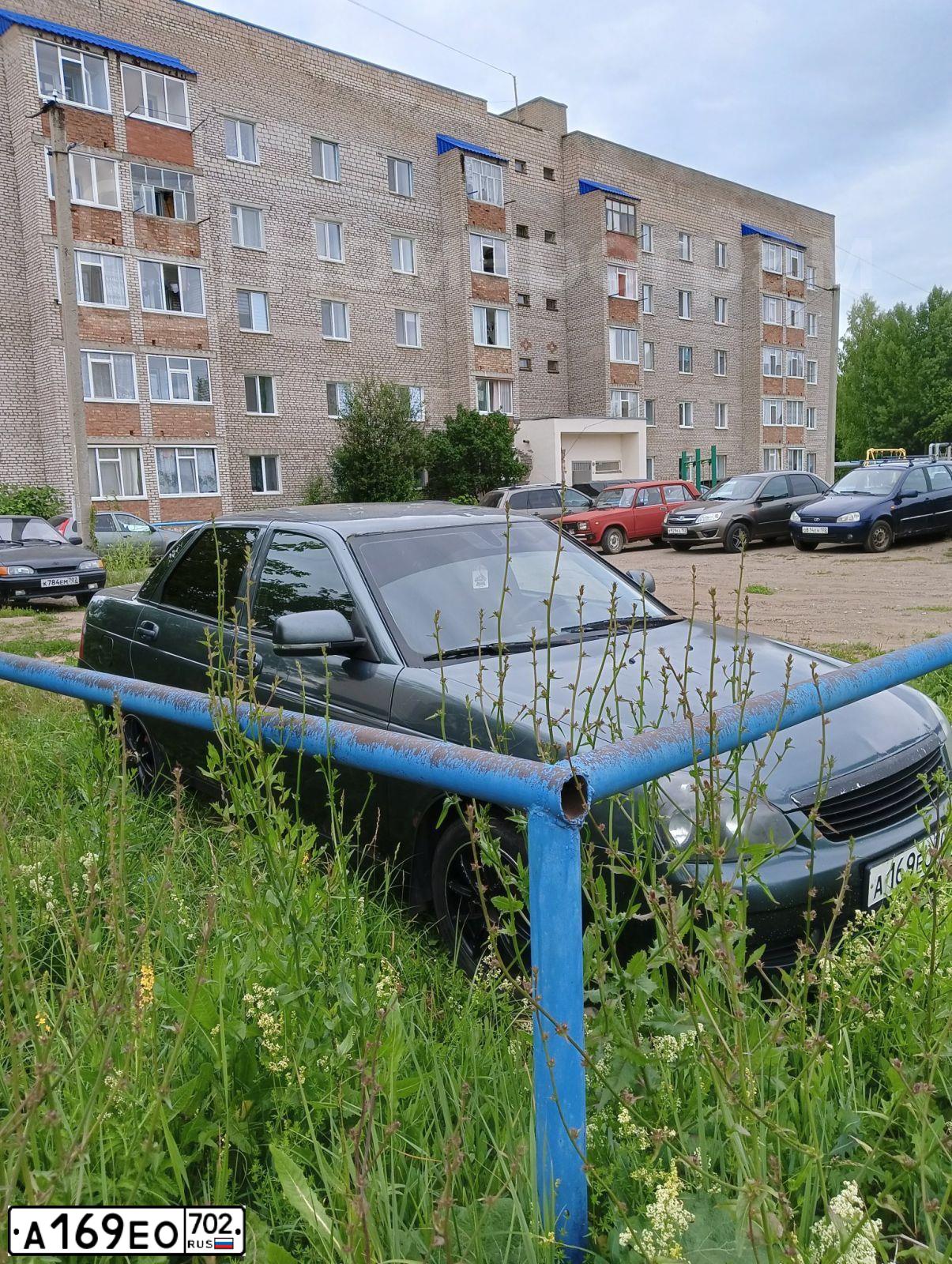 Фото автомобиля LADA 2170 PRIORA, 2009 — госномер А169ЕО702. Цвет: Серо-сине-зеленый