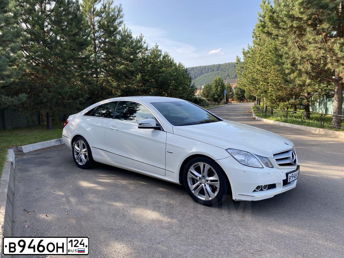 Фото автомобиля MERCEDES-BENZ E250, 2010 — госномер М776ВС186. Цвет: Белый