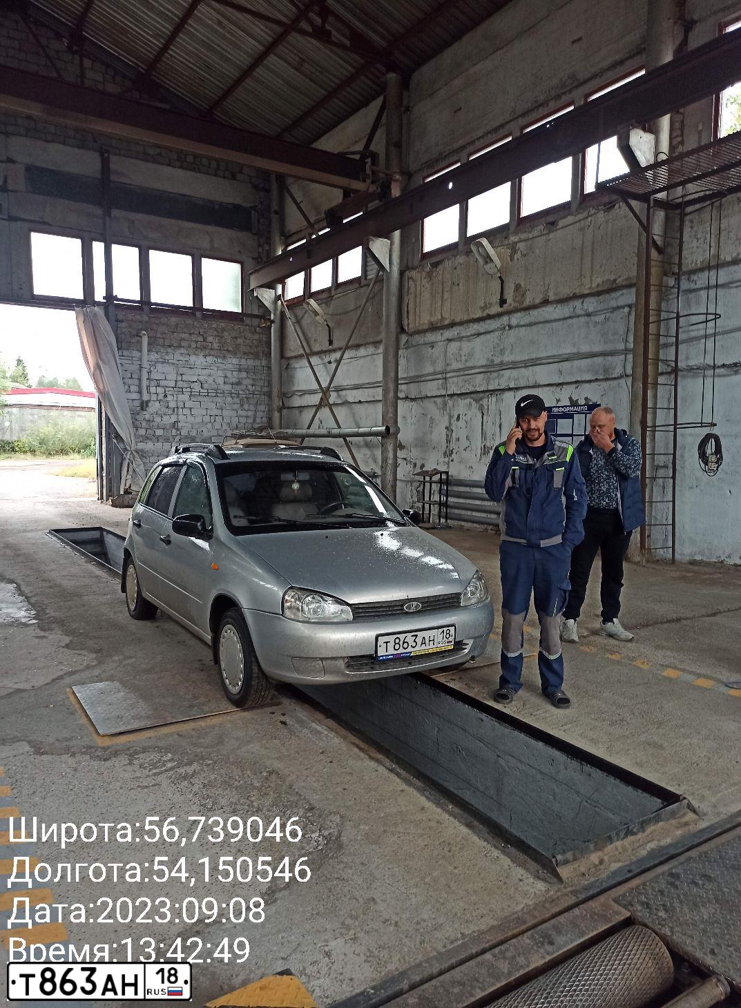 Фото автомобиля LADA KALINA, 2007 — госномер Е720ТТ18