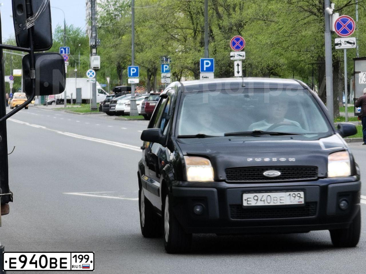 Фото автомобиля FORD FUSION, 2007 — госномер Е940ВЕ199. Цвет: ЧЕРНЫЙ