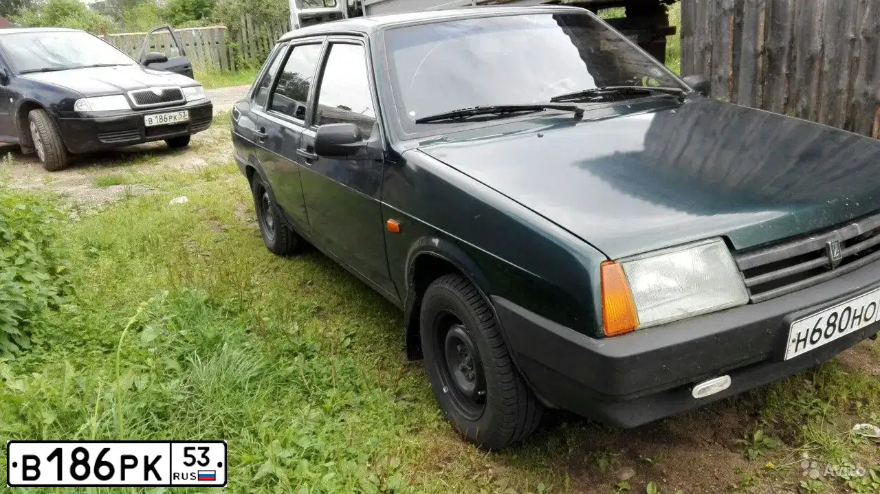 Фото автомобиля SKODA OCTAVIA, 2006 — госномер В186РК53. Цвет: ЧЕРНЫЙ