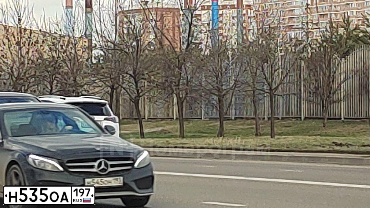 Фото автомобиля NISSAN X-TRAIL, 2011 — госномер Н535ОА197. Цвет: СЕРЫЙ