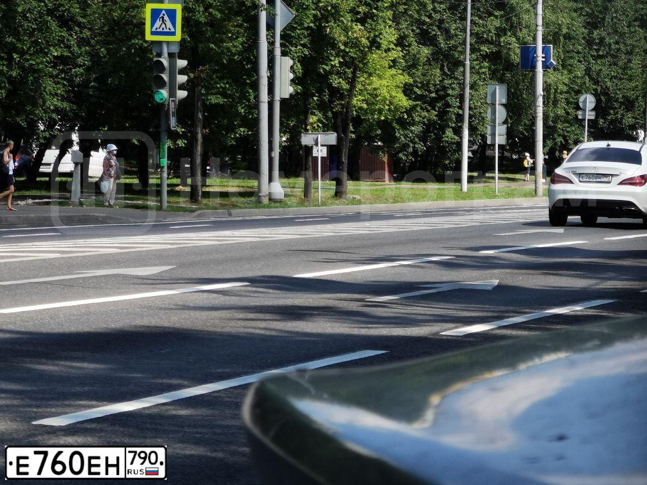 Фото автомобиля MERCEDES CLA-KLASSE, 2016 — госномер Е760ЕН790. Цвет: Белый