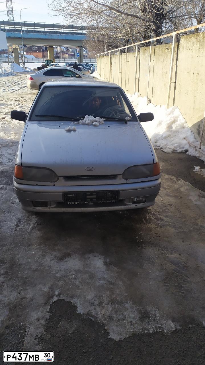 Фото автомобиля LADA 2114 SAMARA, 2008 — госномер К819РТ134. Цвет: Светло-Серебристый металлик