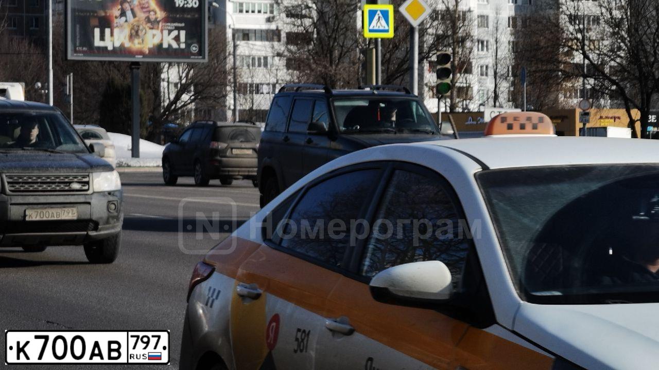 Фото автомобиля SKODA FABIA, 2012 — госномер К700АВ797. Цвет: КРАСНЫЙ ТЕМНЫЙ
