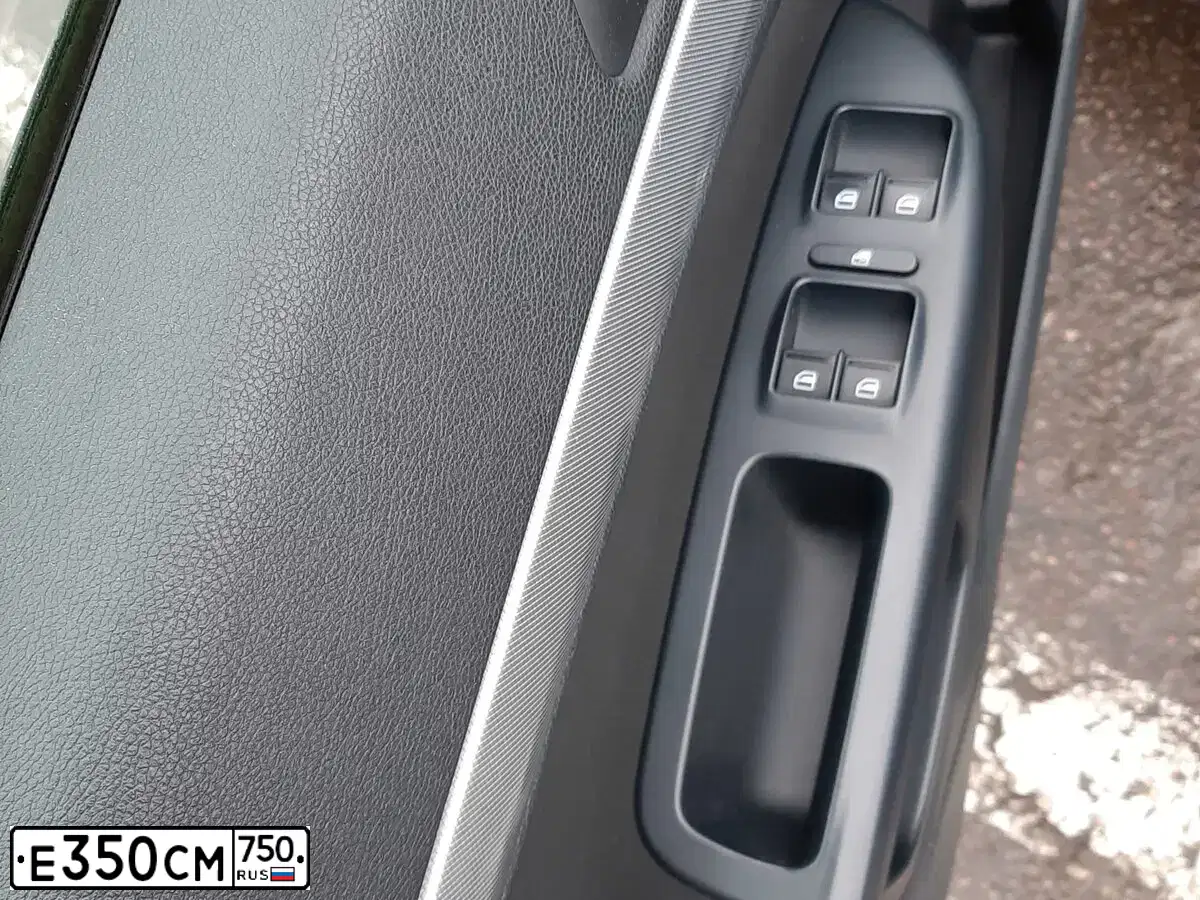 Фото автомобиля SKODA OCTAVIA, 2011 — госномер О515РМ48. Цвет: ТЕМНО-СЕРЫЙ