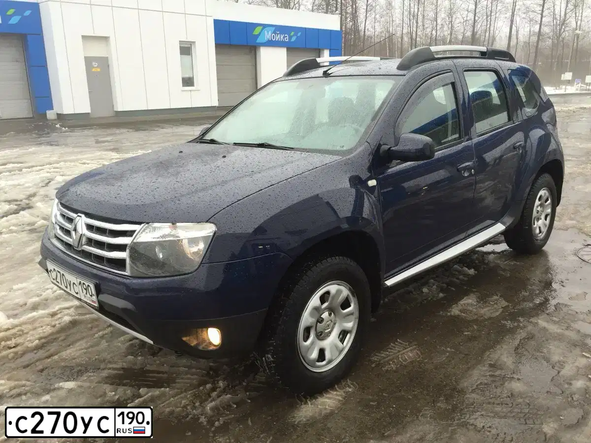 Фото автомобиля RENAULT DUSTER, 2013 — госномер Е826ТУ33. Цвет: СИНИЙ ТЕМНЫЙ