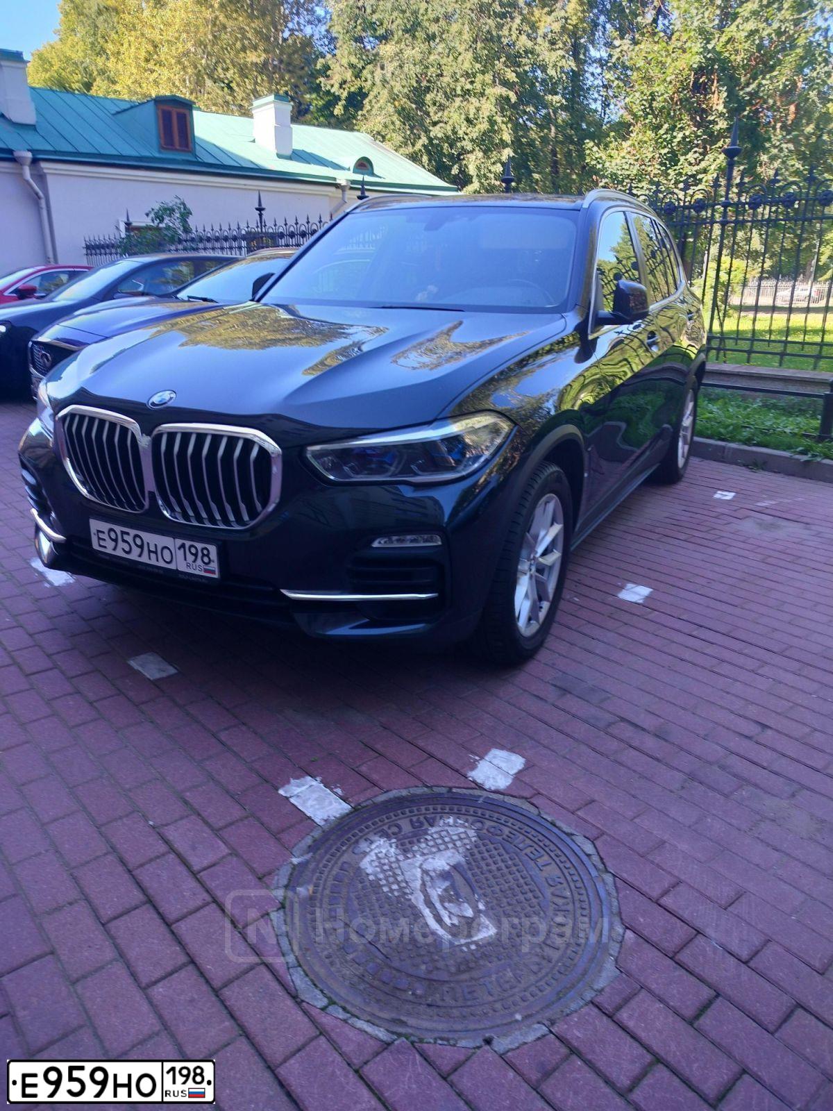 Фото автомобиля BMW X5, 2019 — госномер Е959НО198