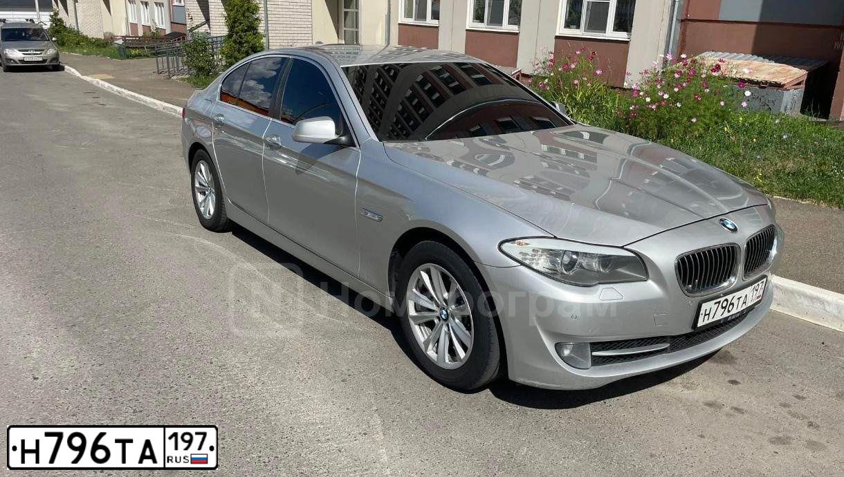 Фото автомобиля БМВ 520I, 2012 — госномер К604СТ147. Цвет: СЕРЫЙ