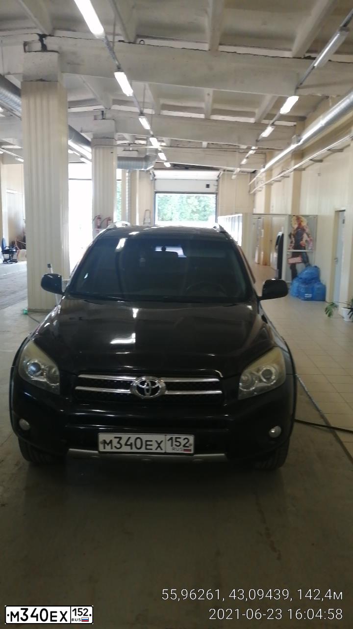 Фото автомобиля TOYOTA RAV4, 2007 — госномер М340ЕХ152. Цвет: ЧЕРНЫЙ