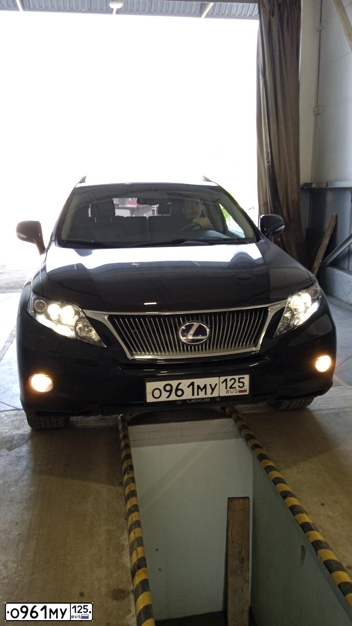 Фото автомобиля LEXUS RX, 2009 — госномер О093КК75
