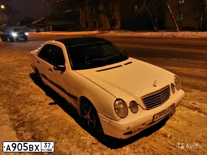 Фото автомобиля MERCEDES E-KLASSE, 1999 — госномер А905ВХ37. Цвет: ТЕМНО-СИНИЙ
