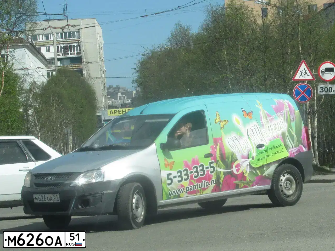 Фото автомобиля LADA LARGUS, 2013 — госномер Р492ХТ72