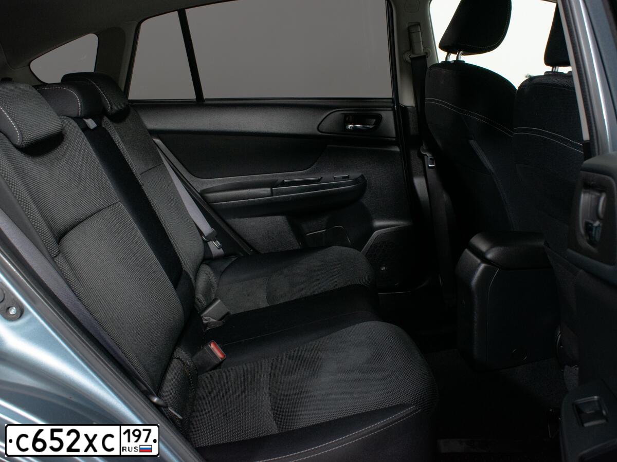 Фото автомобиля SUBARU IMPREZA, 2012 — госномер К933ЕЕ977. Цвет: ЗЕЛЕНЫЙ