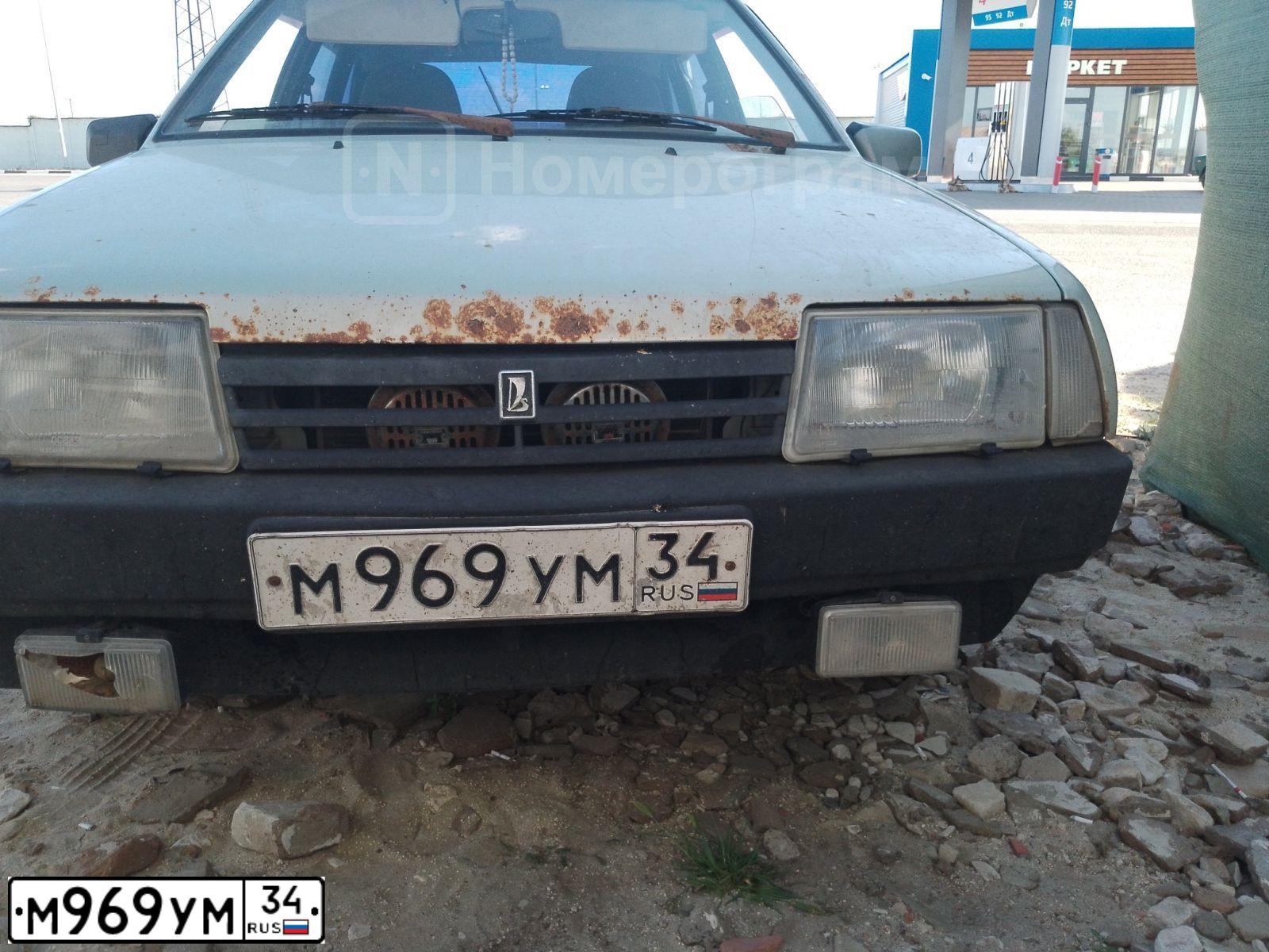 Фото автомобиля LADA 2109 SAMARA, 2002 — госномер М969УМ34. Цвет: ЖЕЛТО ЗЕЛЕНЫЙ