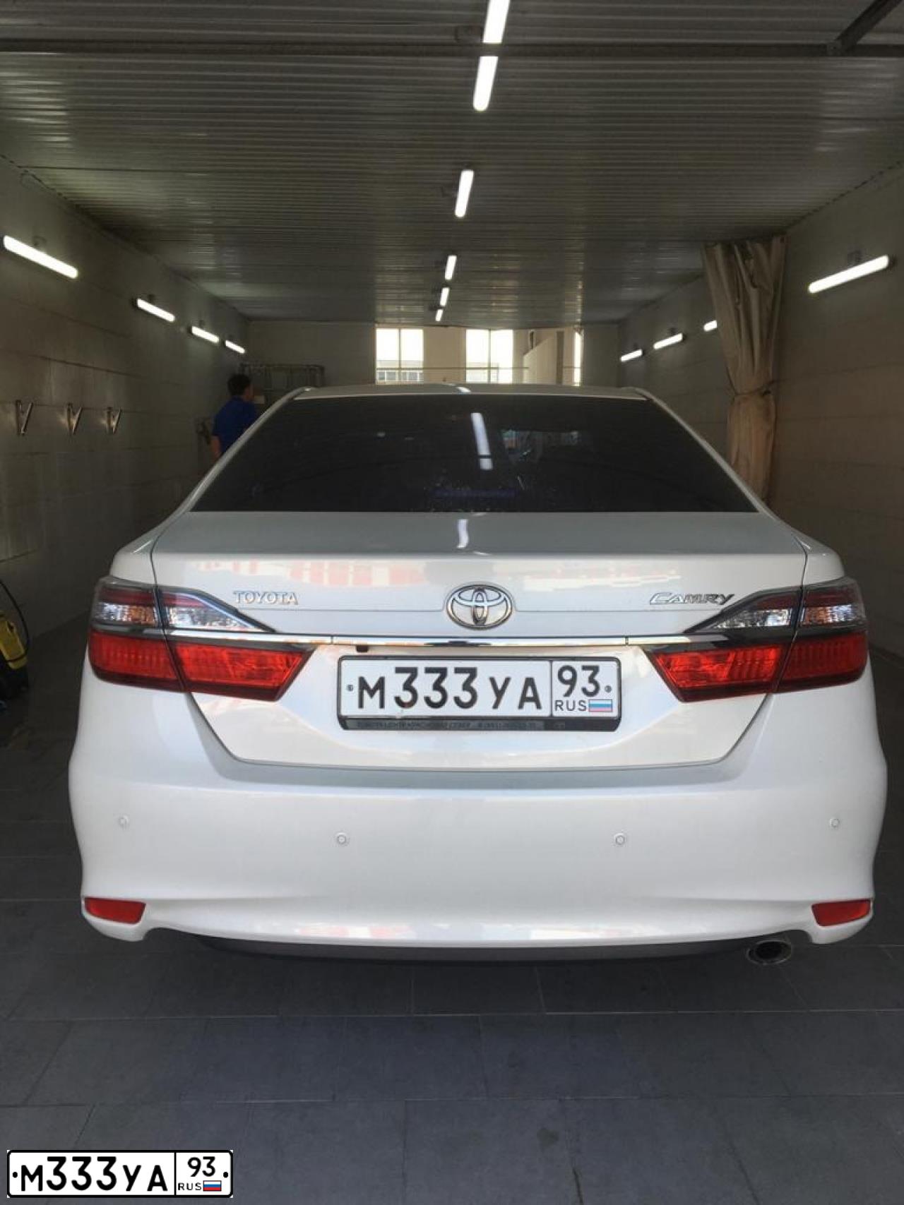 Фото автомобиля SKODA OCTAVIA, 2012 — госномер Н403ОВ123. Цвет: БЕЛЫЙ