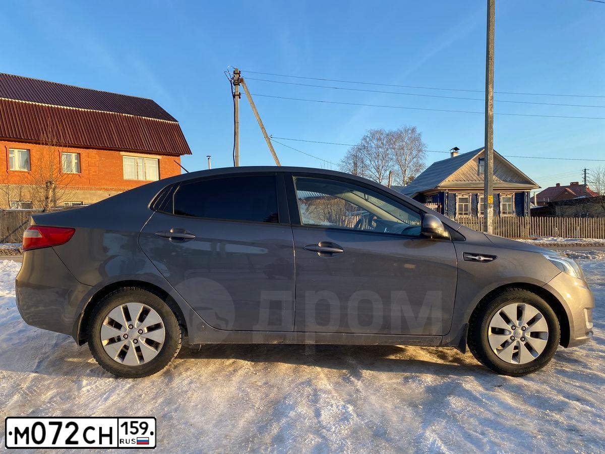 Фото автомобиля KIA RIO, 2012 — госномер В707КТ159. Цвет: Серый