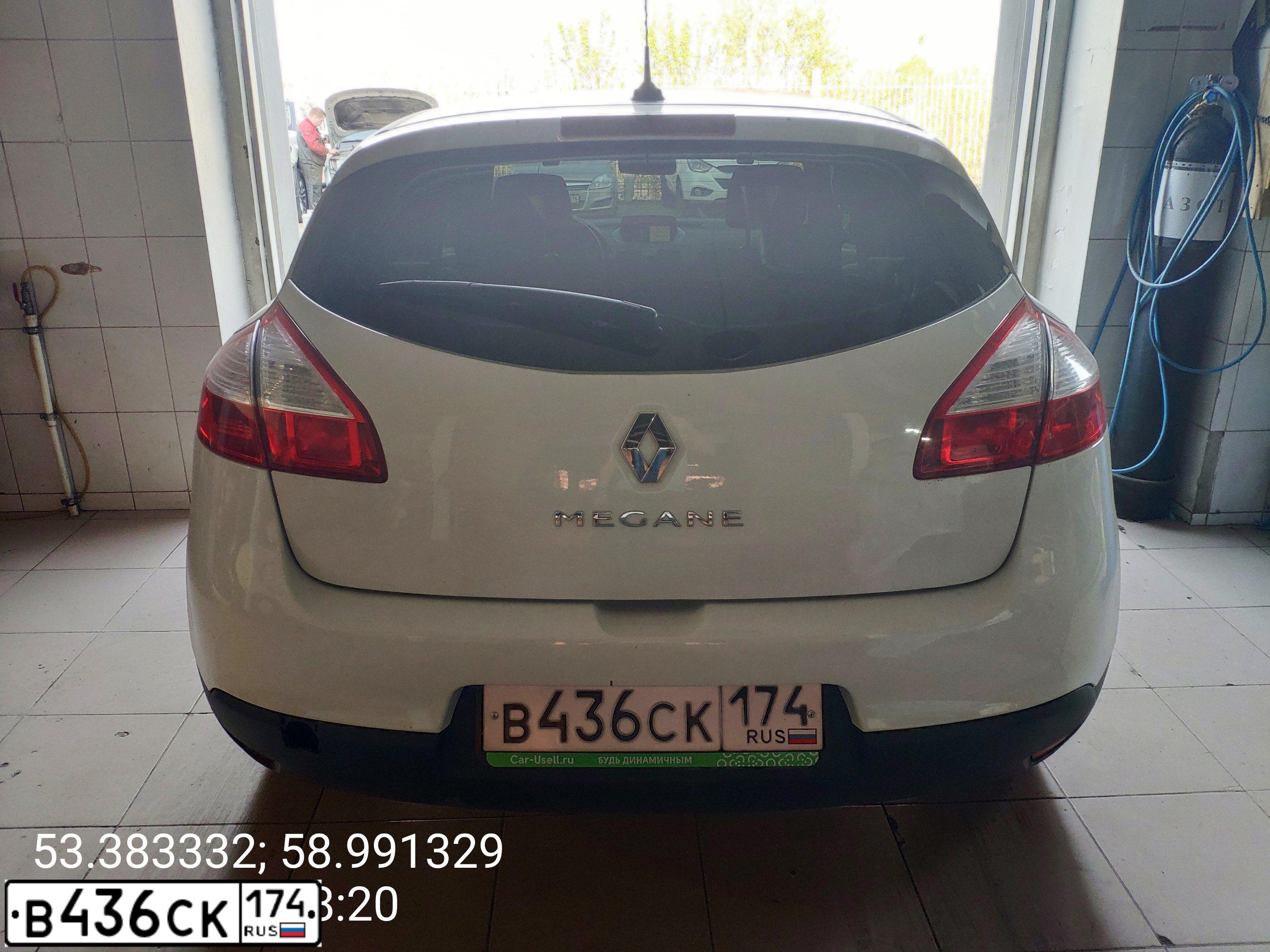 Фото автомобиля RENAULT MEGANE, 2013 — госномер В436СК174. Цвет: Белый