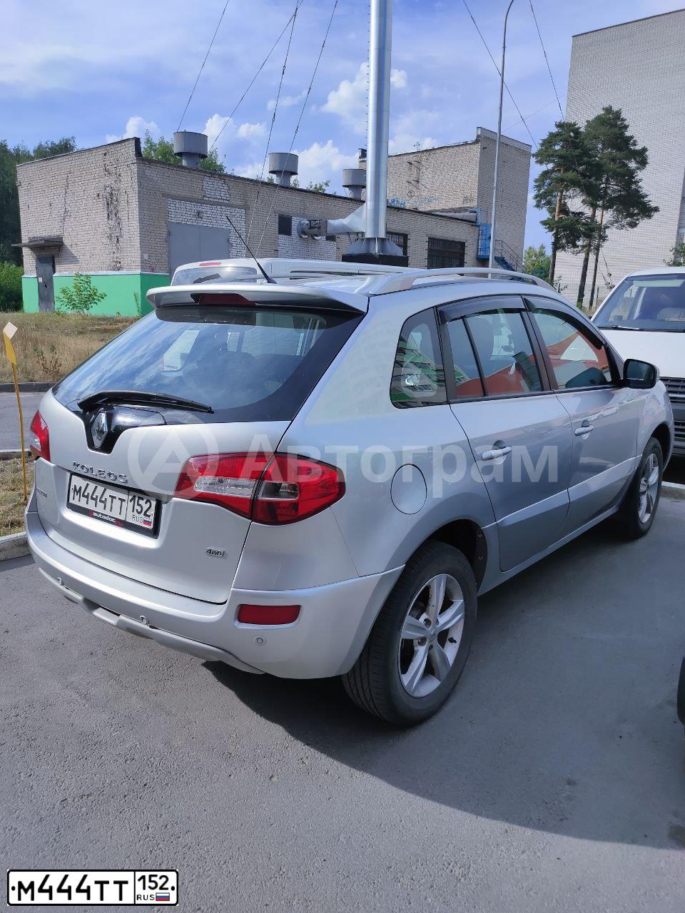 Фото автомобиля TOYOTA CAMRY, 2011 — госномер М444ТТ152. Цвет: ЧЕРНЫЙ