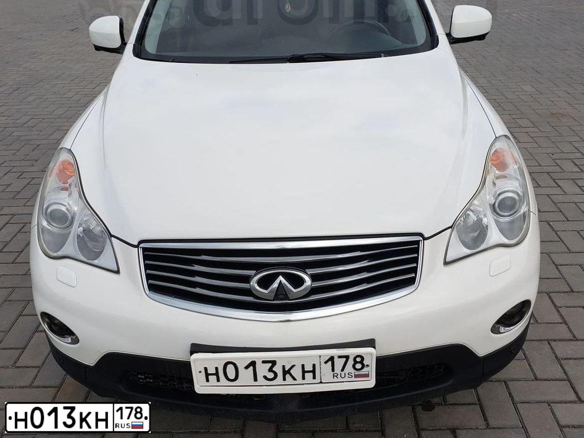 Фото автомобиля INFINITI QX50 /EX/, 2009 — госномер Н013КН178. Цвет: БЕЛЫЙ