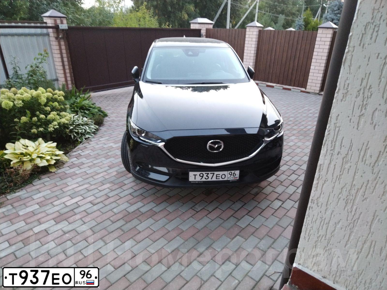 Фото автомобиля MAZDA CX-5, 2019 — госномер Т937ЕО96. Цвет: ЧЕРНЫЙ