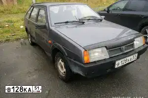 Фото автомобиля LADA 2109 SAMARA, 2001 — госномер В128КА51. Цвет: СЕРЕБРИСТО-ТЕМНО-ФИОЛЕТОВЫЙ