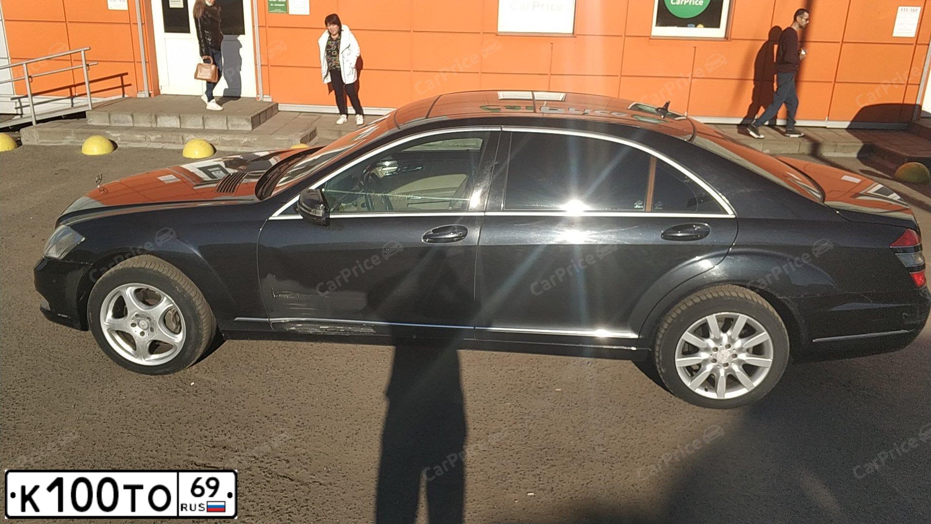Фото автомобиля MERCEDES E-KLASSE, 2016 — госномер У341ЕХ31. Цвет: ЧЕРНЫЙ