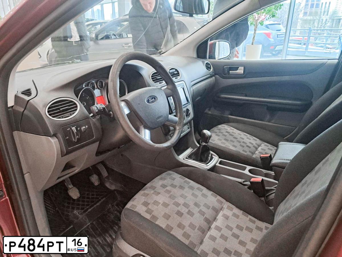 Фото автомобиля FORD FIESTA / ASPIRE, 2009 — госномер Р484ТР16. Цвет: ЧЕРНЫЙ