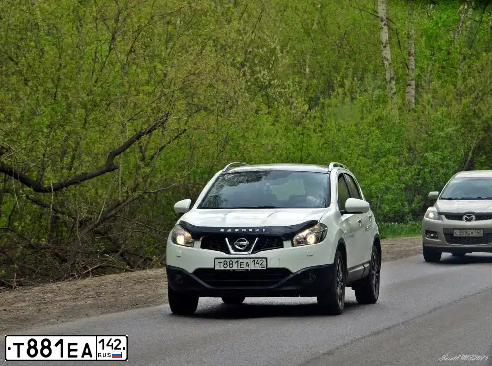 Фото автомобиля NISSAN QASHQAI, 2011 — госномер Т881ЕА142. Цвет: Белый