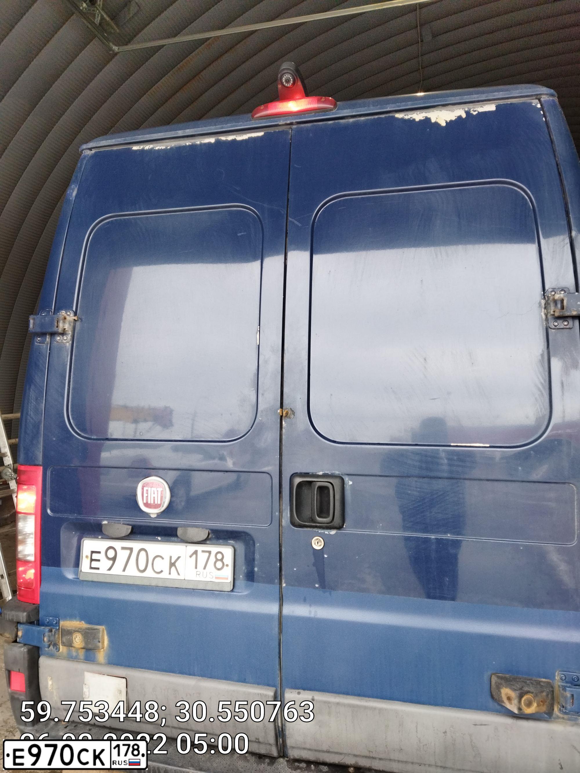 Фото автомобиля FIAT DUCATO, 2011 — госномер Е970СК178. Цвет: синий
