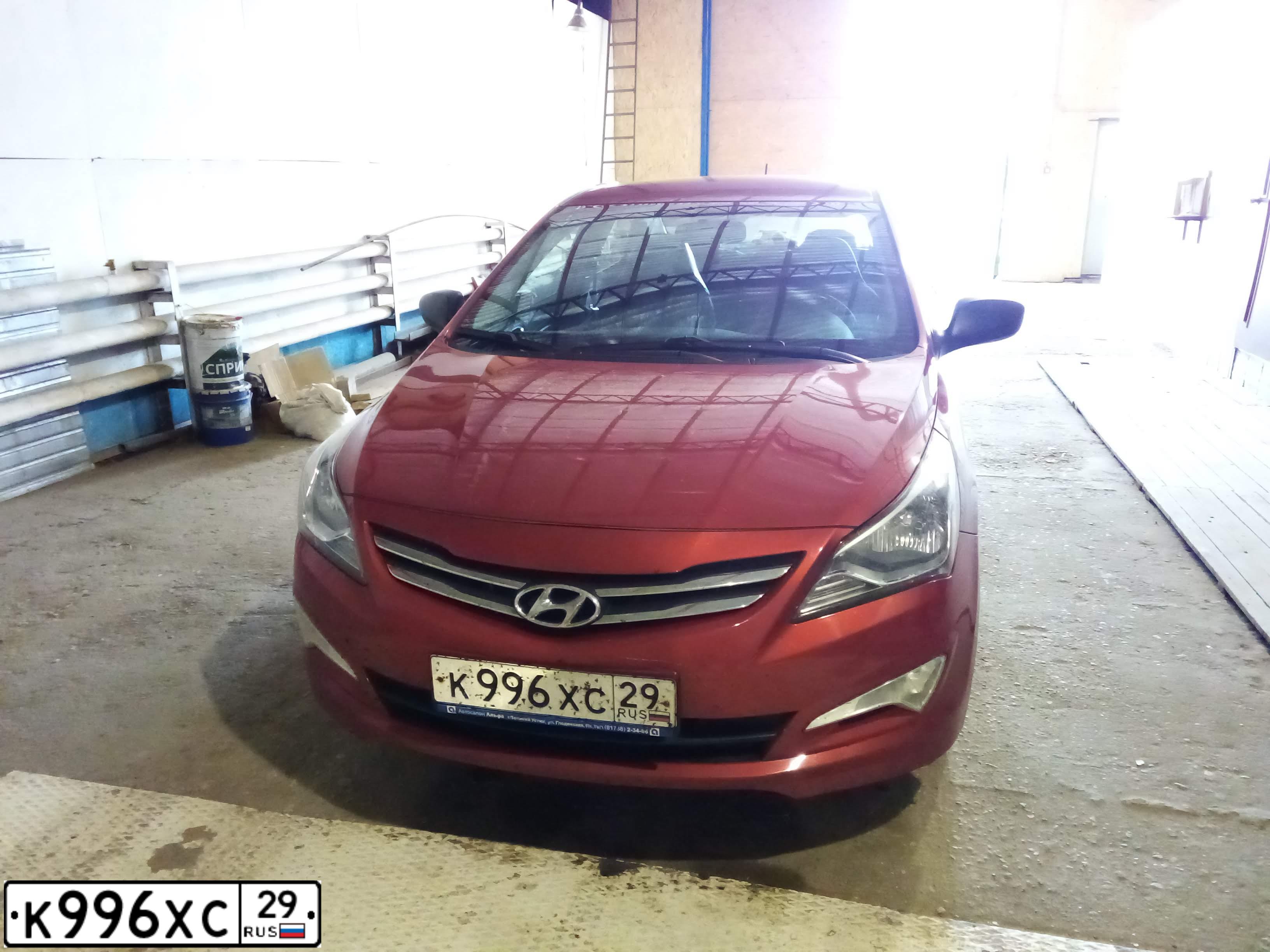 Фото автомобиля HYUNDAI SOLARIS, 2014 — госномер К996ХС29. Цвет: КРАСНЫЙ ГРАНАТ