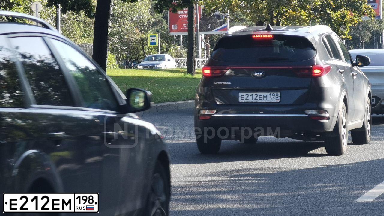 Фото автомобиля KIA SPORTAGE, 2019 — госномер Х521УО60. Цвет: ЧЕРНЫЙ ПЕРЛАМУТР