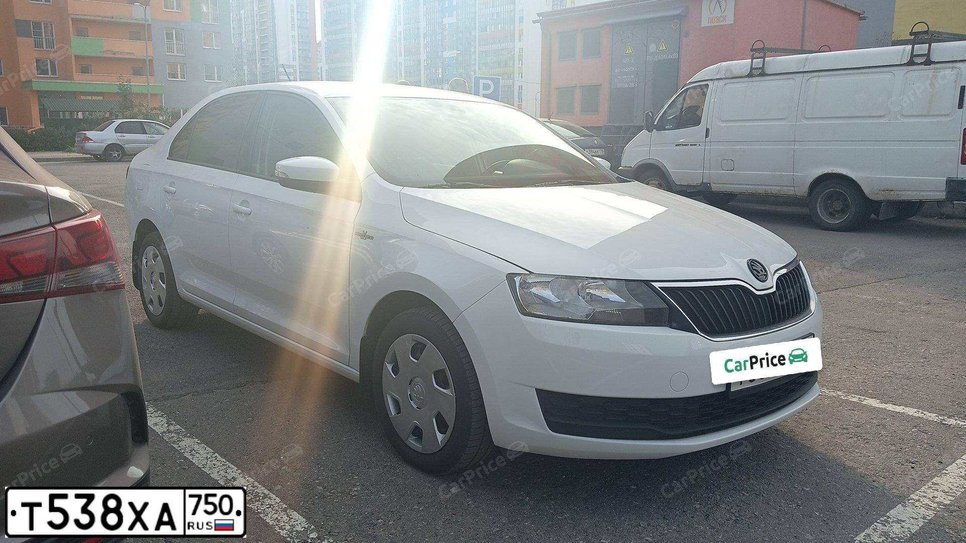 Фото автомобиля SKODA A RAPID, 2019 — госномер К543ЕТ122. Цвет: Белый